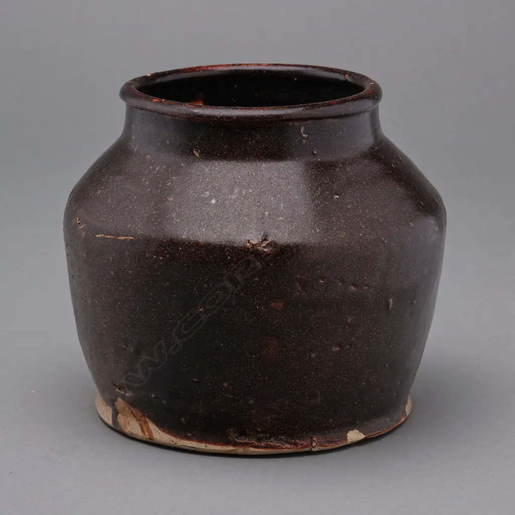 Stoneware jar – China -Guangdong - late 19thC Image 1++